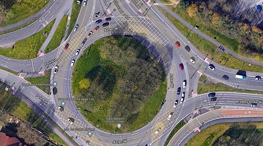 Satellite image of a roundabout.