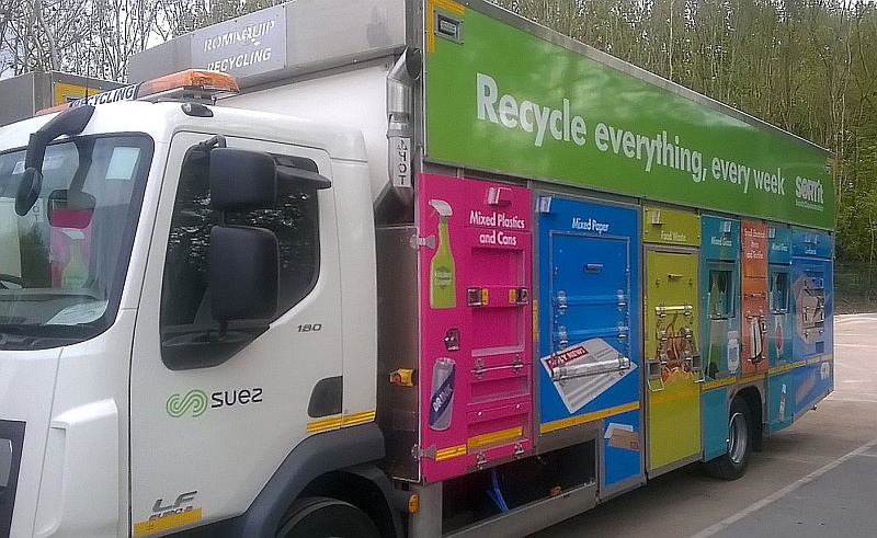 Photo of a recycling collection vehicle.